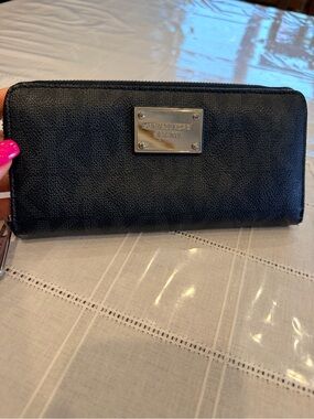 Michael Kors Black Leather Zip Wallet with Signature Plaque